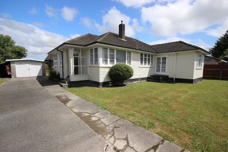 Photo of property in 2 Bristol Crescent, Roslyn, Palmerston North, 4414