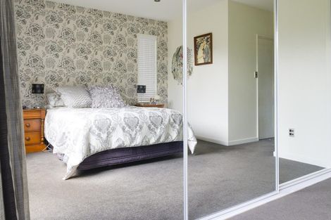 Photo of property in 38 Chateau Drive, Burnside, Christchurch, 8053