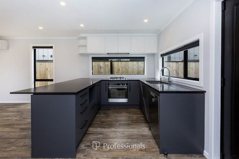 Photo of property in 10 Raeble Walkington Lane, Wallaceville, Upper Hutt, 5018