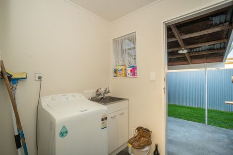 Photo of property in 6 Meadowbrook Drive, Cloverlea, Palmerston North, 4412