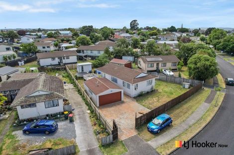 Photo of property in 23 Taitimu Drive, Weymouth, Auckland, 2103