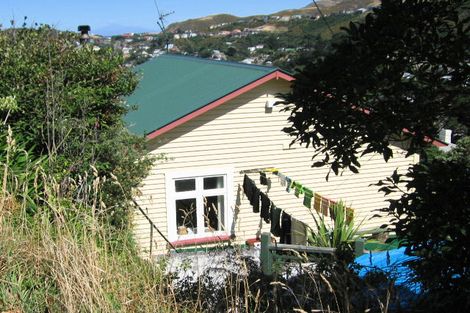 Photo of property in 103 Volga Street, Island Bay, Wellington, 6023