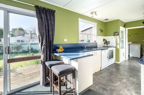 Photo of property in 9 Skipage Grove, Featherston, 5710