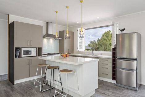 Photo of property in 7 Penton Road, Stanmore Bay, Whangaparaoa, 0932