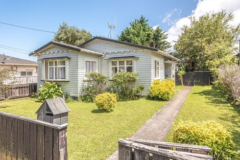 Photo of property in 17 Hutchison Crescent, Durie Hill, Whanganui, 4500