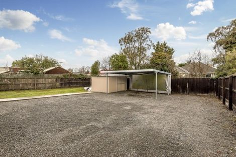 Photo of property in 18 Lambeth Crescent, Northcote, Christchurch, 8052