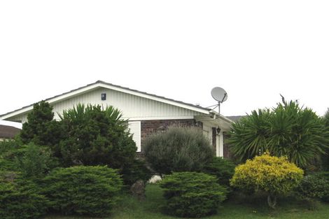 Photo of property in 15 Ti Nana Crescent, Henderson, Auckland, 0610