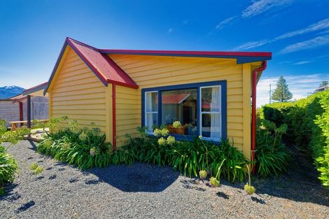 Photo of property in 14 Yarmouth Street, Kaikoura, 7300