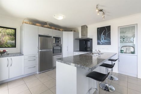 Photo of property in 25 Aurora Avenue, Welcome Bay, Tauranga, 3112