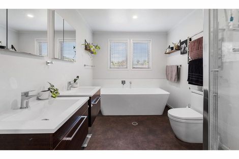 Photo of property in 57 Hauraki Road, Leigh, Warkworth, 0985