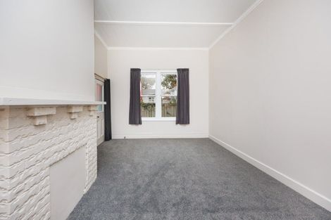 Photo of property in 8 Rolleston Street, Hokowhitu, Palmerston North, 4410