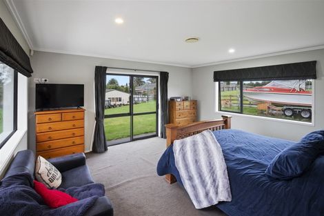 Photo of property in 7 Armstrong Way, Waiuku, 2123