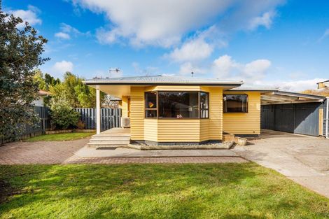 Photo of property in 2 Oban Place, Awapuni, Palmerston North, 4412