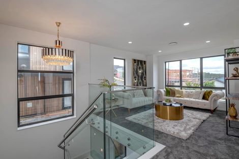 Photo of property in 10 Rockpool Road, Orewa, 0931