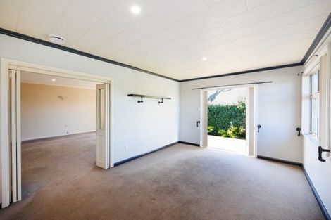 Photo of property in 392 Ruahine Street, Terrace End, Palmerston North, 4410
