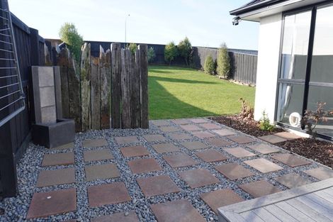 Photo of property in 28 Sholto Duncan Crescent, Halswell, Christchurch, 8025