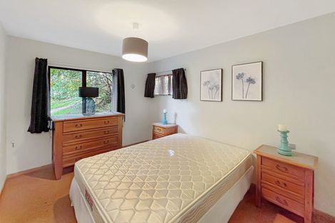 Photo of property in 25 Kimberly Grove, Greenhithe, Auckland, 0632