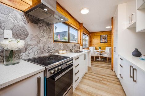 Photo of property in 3/32 Great South Road, Papakura, 2110