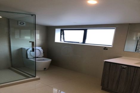 Photo of property in 10c Woodall Place, Totara Vale, Auckland, 0627