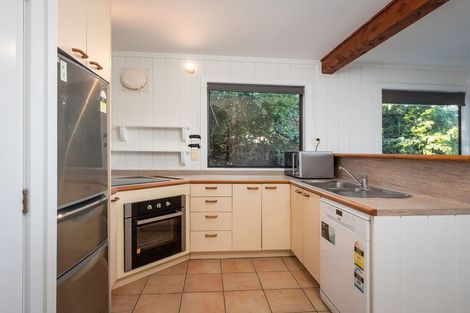 Photo of property in 16 Maxwell Place, Queenstown, 9300