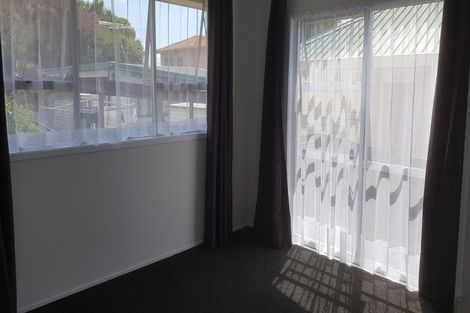 Photo of property in 5 Tangelo Place, Bucklands Beach, Auckland, 2012