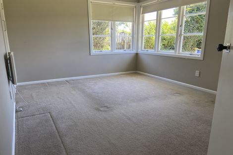 Photo of property in 14 Hereford Street, Te Atatu Peninsula, Auckland, 0610