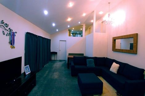 Photo of property in 630a East Coast Road, Pinehill, Auckland, 0630