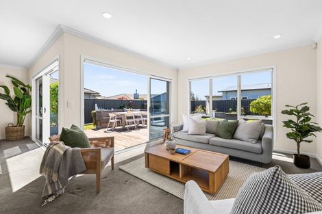 Photo of property in 10 Kapiti Drive, Poraiti, Napier, 4112