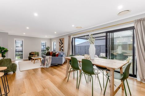 Photo of property in 11 Te Hoiere Street, Aotea, Porirua, 5024