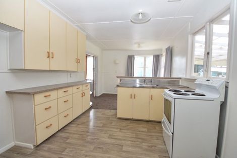 Photo of property in 234 High Street North, Carterton, 5713