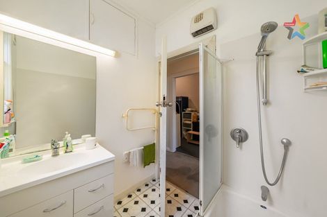 Photo of property in 75 Raukawa Street, Stokes Valley, Lower Hutt, 5019