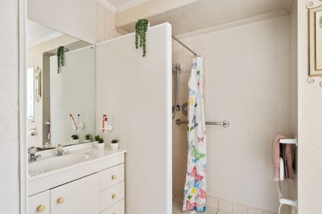 Photo of property in Orange Grove Flats, 29/549 Childers Road, Te Hapara, Gisborne, 4010