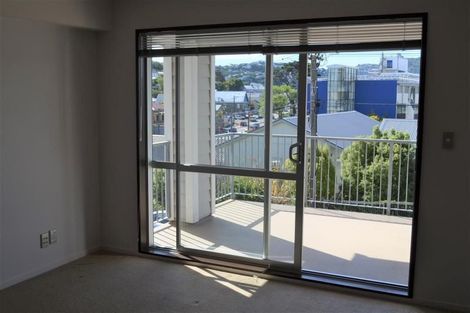 Photo of property in 8f Finlay Terrace, Mount Cook, Wellington, 6021