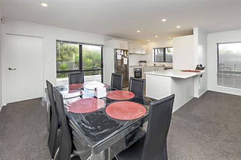 Photo of property in 10a Kendall Court, Wattle Downs, Auckland, 2103