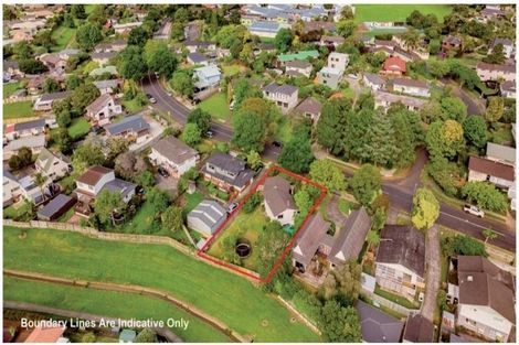 Photo of property in 30 Mirrabooka Avenue, Botany Downs, Auckland, 2010