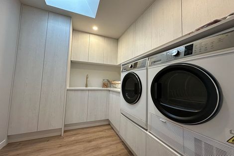 Photo of property in 21 Ruru Street, Waikanae, 5036