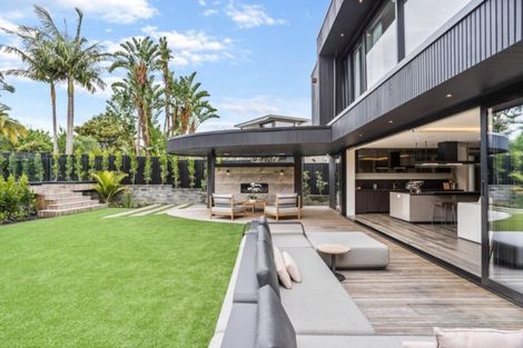 Photo of property in 98 Paritai Drive, Orakei, Auckland, 1071