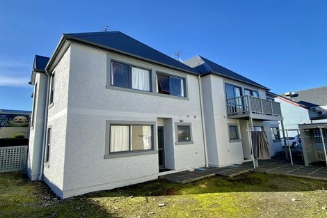 Photo of property in 17 Howe Street, North Dunedin, Dunedin, 9016