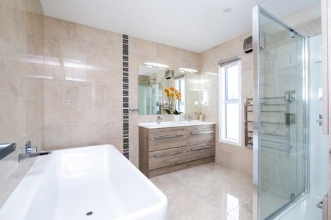 Photo of property in 66 Mcelwee Street, Jervoistown, Napier, 4112