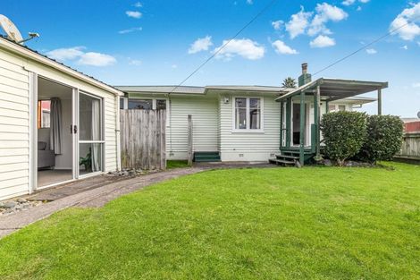 Photo of property in 1/15 Scott Road, Papakura, 2110