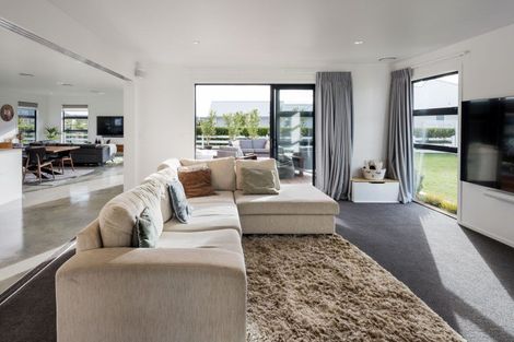 Photo of property in 16 Kaniera Terrace, Cambridge, 3434