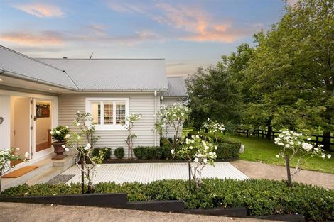 Photo of property in 298 Rimmer Road, Helensville, 0875