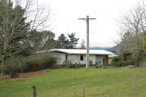 Photo of property in 11 Fairfax Street, Murchison, 7007