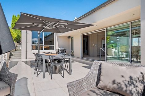 Photo of property in 1 Advance Terrace, Arrowtown, 9302