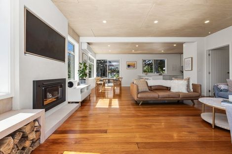 Photo of property in 102 Rosetta Road, Raumati South, Paraparaumu, 5032