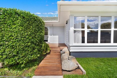 Photo of property in 31 Riverside Road, Orewa, 0931