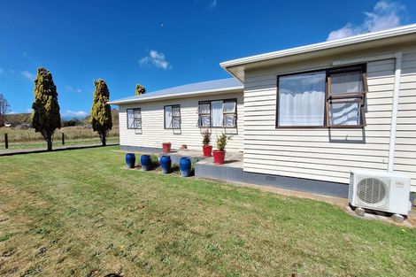 Photo of property in 161 Oturoa Road, Poroutawhao, Levin, 5572
