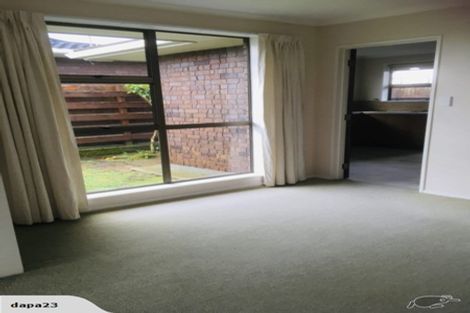Photo of property in 9 Huhana Court, Hokowhitu, Palmerston North, 4410