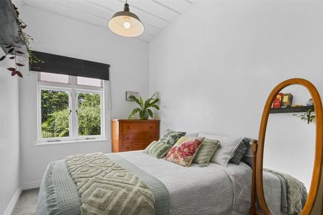 Photo of property in 43 Sunnyvale Road, Massey, Auckland, 0614