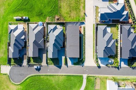 Photo of property in 47a Western Avenue, Omokoroa, 3114